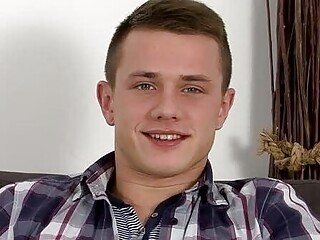 Stunning Billy Arrives To Perform - Billy Rubens